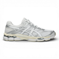 ASICS Gel-Cumulus 16 White Silver – Sneaker Running Femme