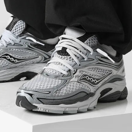 Saucony Omni 9 - Blanc et gris